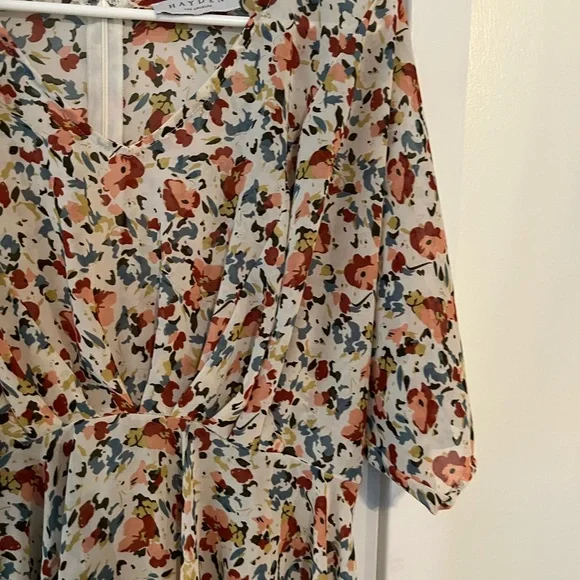 Hayden med/large Floral Print Peplum Top - Picture 5 of 12